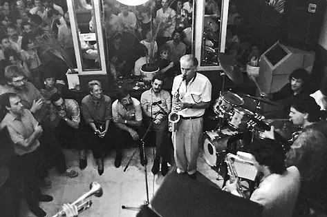 Nuestra historia desde 1982